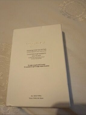 Monat Hydrating Under-Eye Gel Pads — White